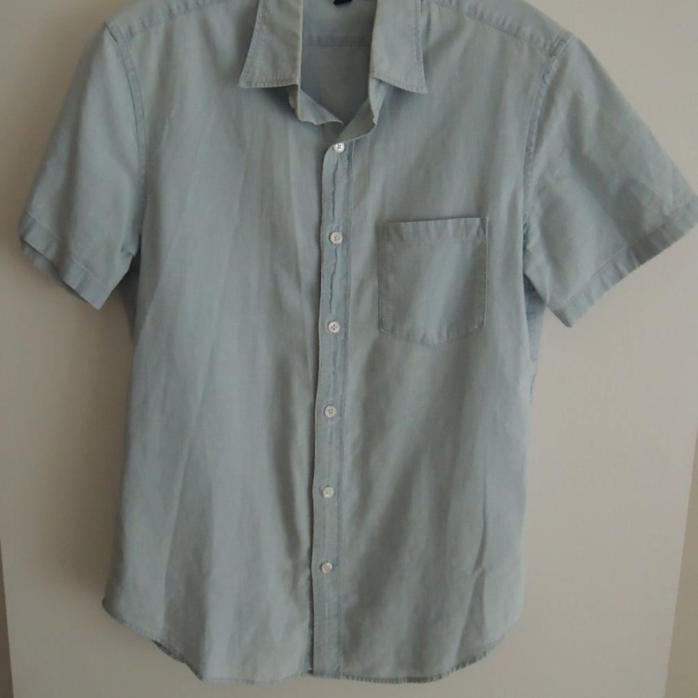 Unisex Shirt Size S Light Blue Chambray S/S Button Down by J Crew Mercantile